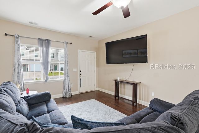 387 Dante Cir, Beaufort, SC 29906