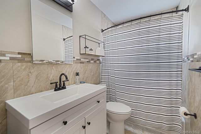 50 Lantern Street, Huntington, NY 11743