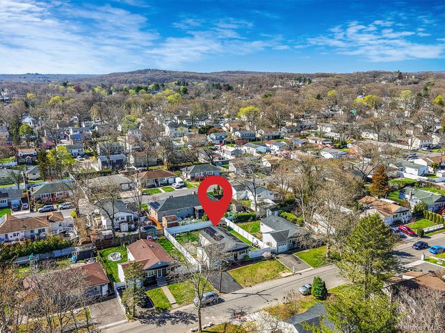 50 Lantern Street, Huntington, NY 11743