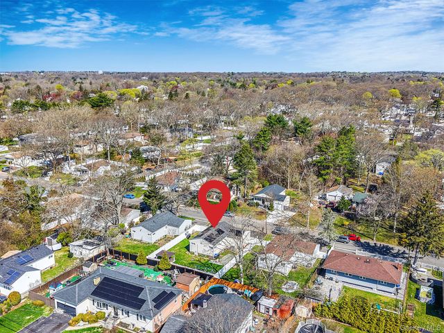 50 Lantern Street, Huntington, NY 11743