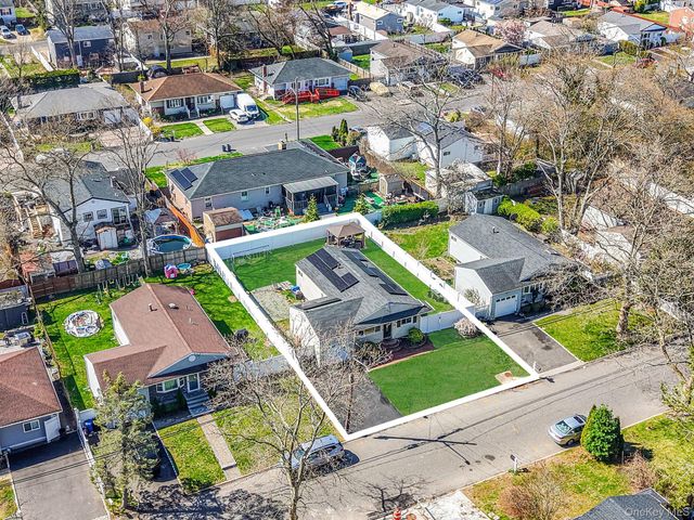 50 Lantern Street, Huntington, NY 11743