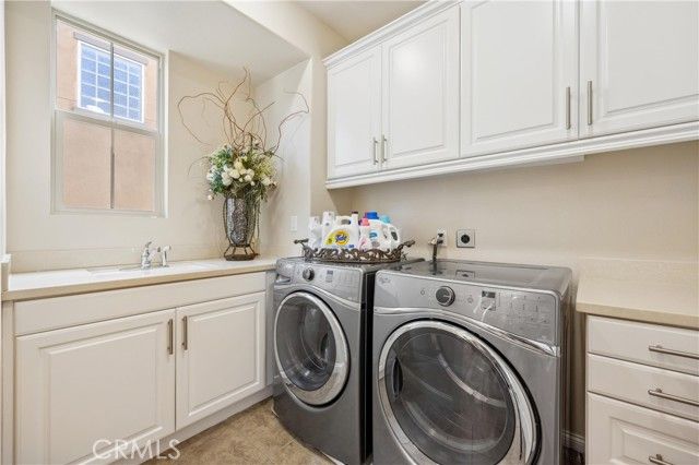 8356 Noelle Drive, Huntington Beach, CA 92646