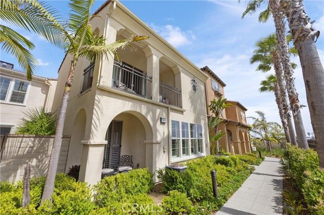 8356 Noelle Drive, Huntington Beach, CA 92646