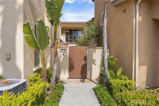 8356 Noelle Drive, Huntington Beach, CA 92646