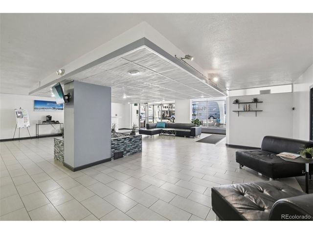 1155 N Ash St 302, Denver, CO 80220