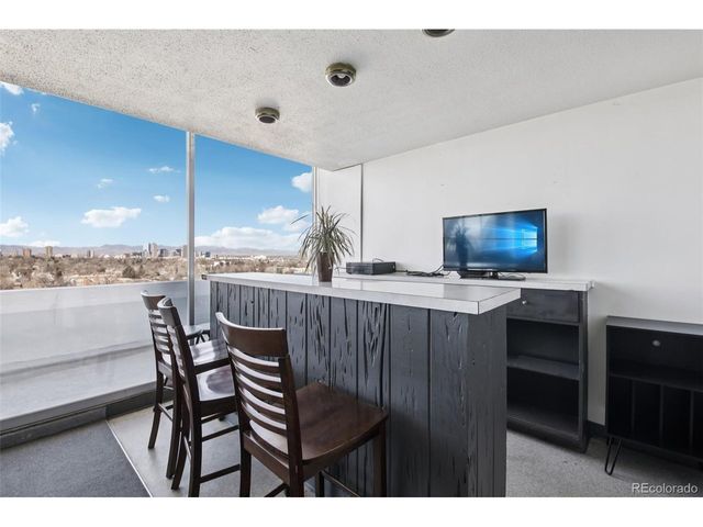 1155 N Ash St 302, Denver, CO 80220