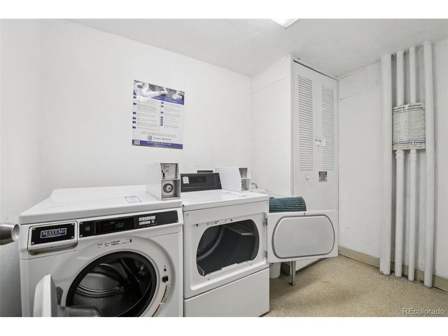 1155 N Ash St 302, Denver, CO 80220