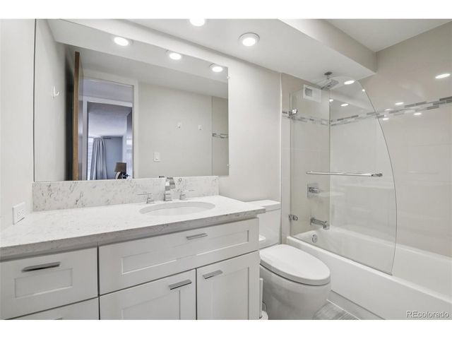 1155 N Ash St 302, Denver, CO 80220