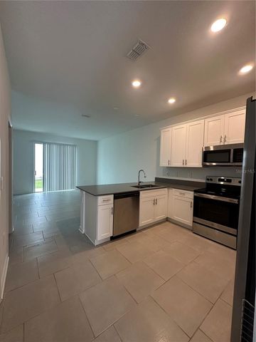 7521 STONE CREEK TRAIL, Kissimmee, FL 34747