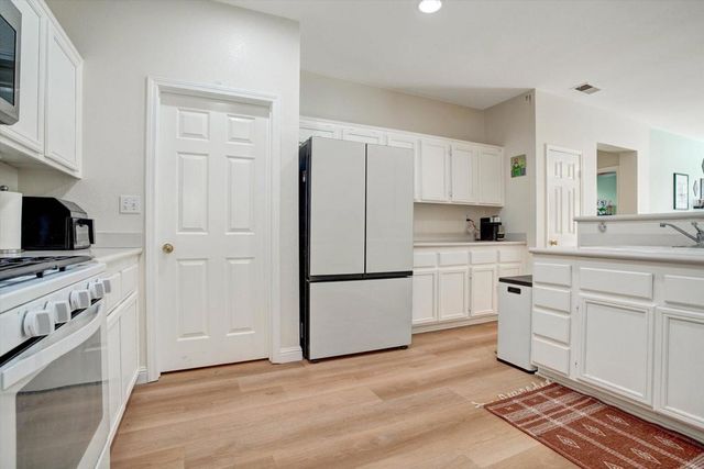 33166 Aquamarine Circle, Menifee, CA 92584