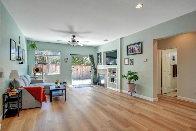 33166 Aquamarine Circle, Menifee, CA 92584