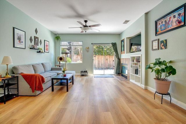 33166 Aquamarine Circle, Menifee, CA 92584