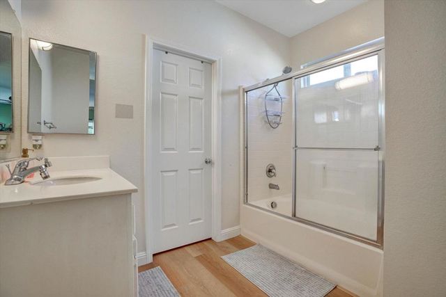 33166 Aquamarine Circle, Menifee, CA 92584