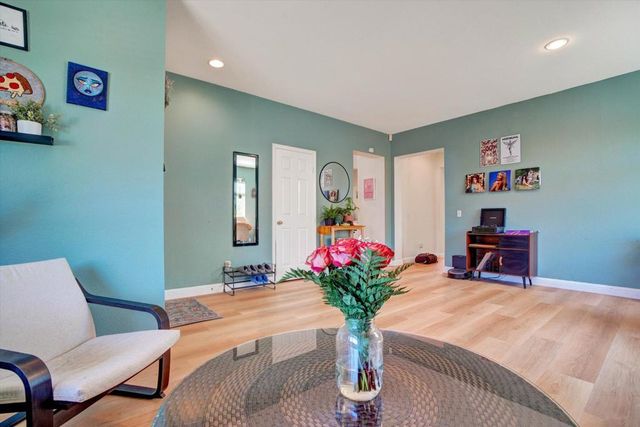 33166 Aquamarine Circle, Menifee, CA 92584