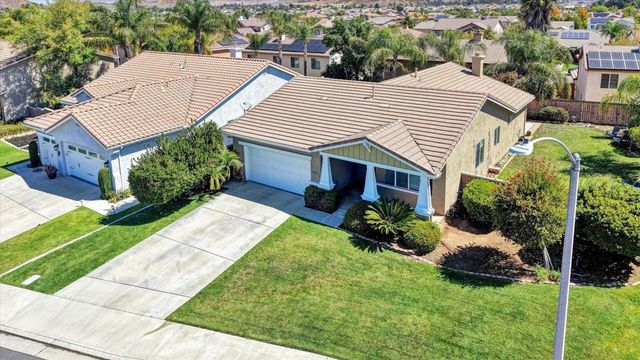 33166 Aquamarine Circle, Menifee, CA 92584