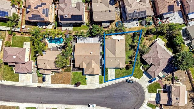 33166 Aquamarine Circle, Menifee, CA 92584