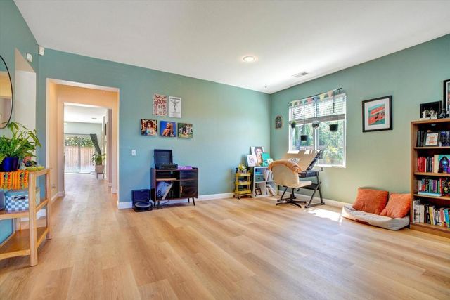 33166 Aquamarine Circle, Menifee, CA 92584