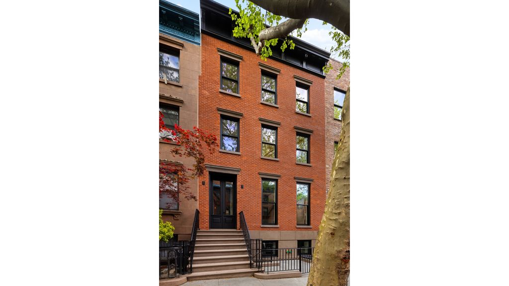 45 DOUGLASS Street, New York City, NY 11231