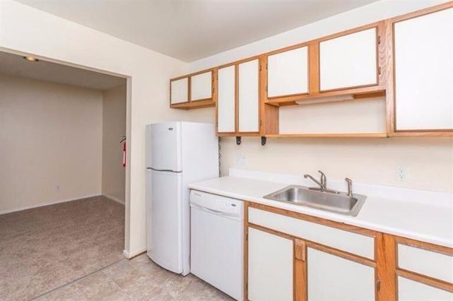 735 Clubhouse Drive, Ypsilanti, MI 48197