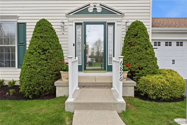 6896 Kimberly Lane, Evans, NY 14047
