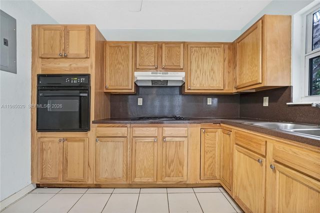 340 SE 4th St, Deerfield Beach, FL 33441