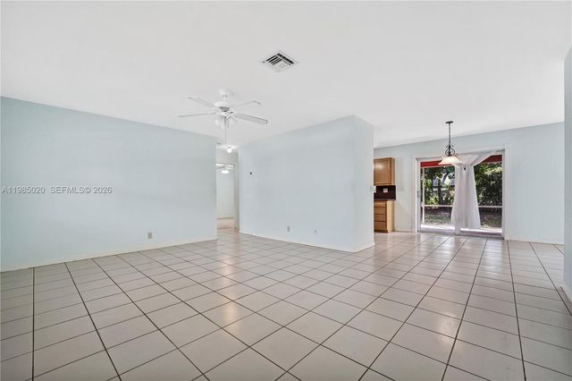 340 SE 4th St, Deerfield Beach, FL 33441