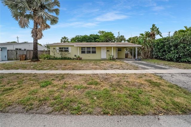 340 SE 4th St, Deerfield Beach, FL 33441