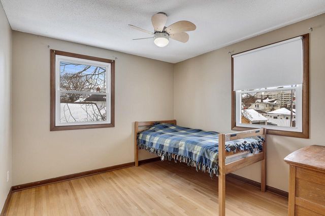 614 13th STREET S, La Crosse, WI 54601