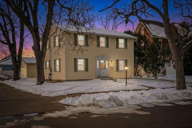 614 13th STREET S, La Crosse, WI 54601