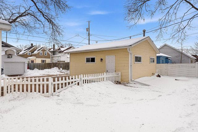 614 13th STREET S, La Crosse, WI 54601