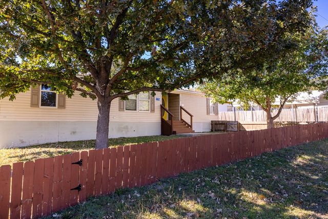 179 Kathy Dr, Kerrville, TX 78028