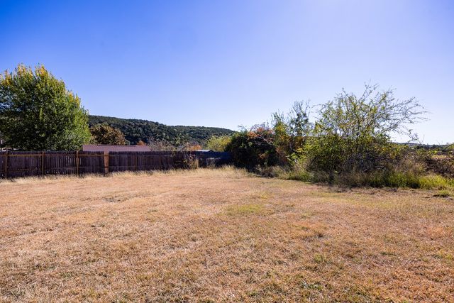 179 Kathy Dr, Kerrville, TX 78028