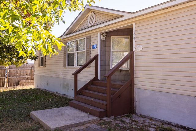 179 Kathy Dr, Kerrville, TX 78028