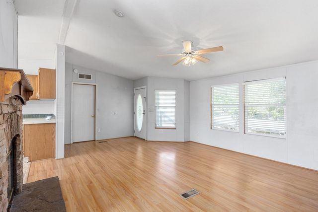 179 Kathy Dr, Kerrville, TX 78028