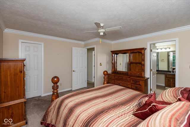 9441 Colony Pointe East, Indianapolis, IN 46250