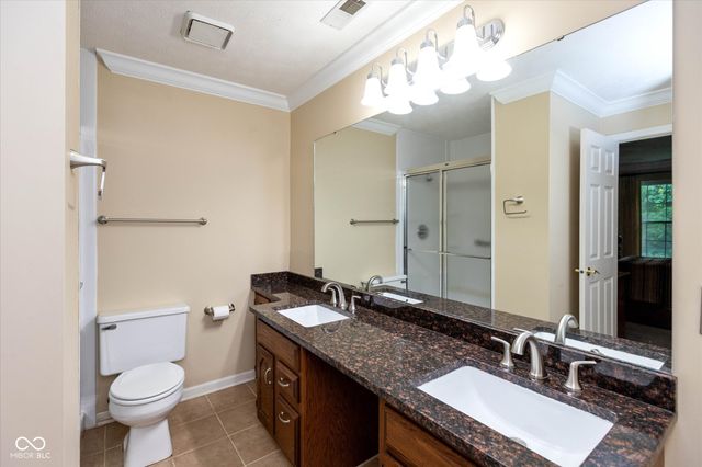 9441 Colony Pointe East, Indianapolis, IN 46250