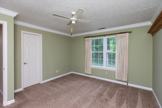 9441 Colony Pointe East, Indianapolis, IN 46250
