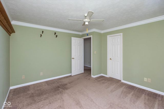 9441 Colony Pointe East, Indianapolis, IN 46250