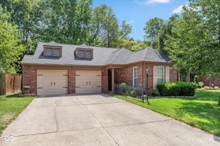 9441 Colony Pointe East, Indianapolis, IN 46250