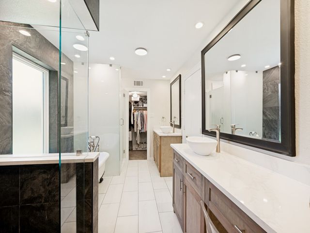 7711 Turnberry Lane, Dallas, TX 75248
