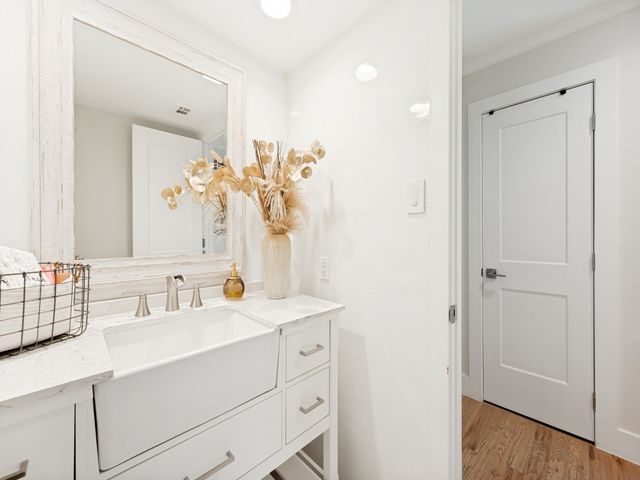 7711 Turnberry Lane, Dallas, TX 75248