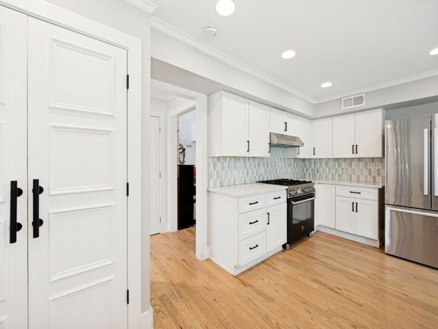 7711 Turnberry Lane, Dallas, TX 75248