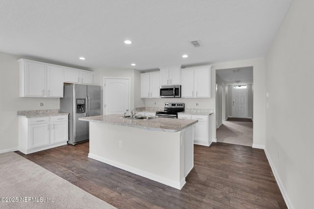 1983 PEBBLE POINT Drive, Green Cove Springs, FL 32043