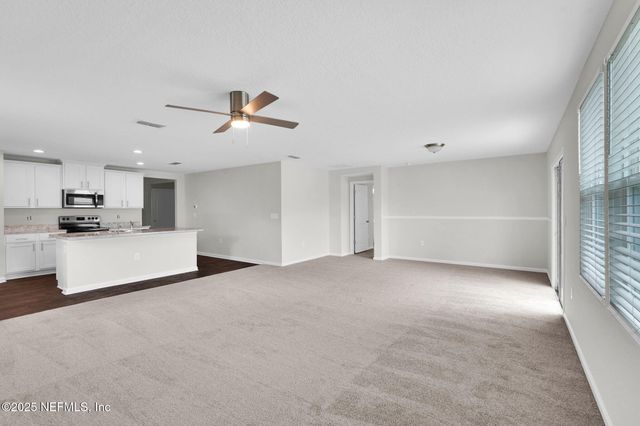 1983 PEBBLE POINT Drive, Green Cove Springs, FL 32043