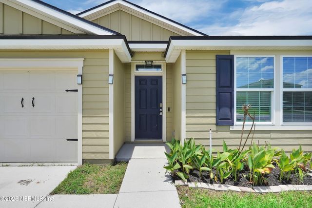 1983 PEBBLE POINT Drive, Green Cove Springs, FL 32043