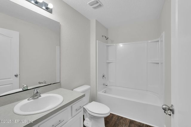 1983 PEBBLE POINT Drive, Green Cove Springs, FL 32043