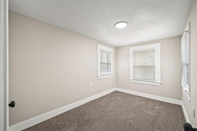 5019 Agnes Avenue, Kansas City, MO 64130