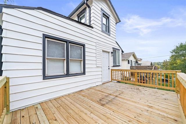 5019 Agnes Avenue, Kansas City, MO 64130