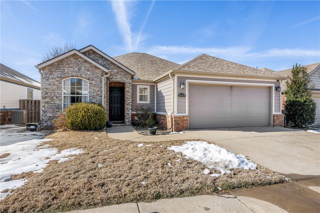 2665 N Sierra Avenue, Fayetteville, AR 72703