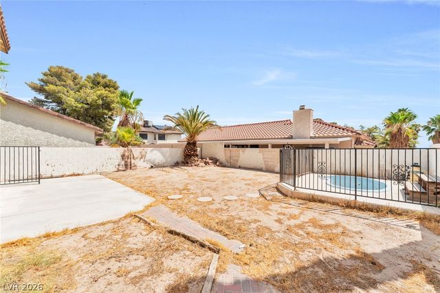 205 Moose Lane, Las Vegas, NV 89145